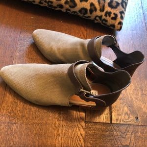 Women’s Steve Madden flats, worn only 3 times